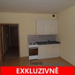 Pronájem světlého bytu 1+kk, 30 m2, V Zeleném údolí, Praha 4 - Kunratice